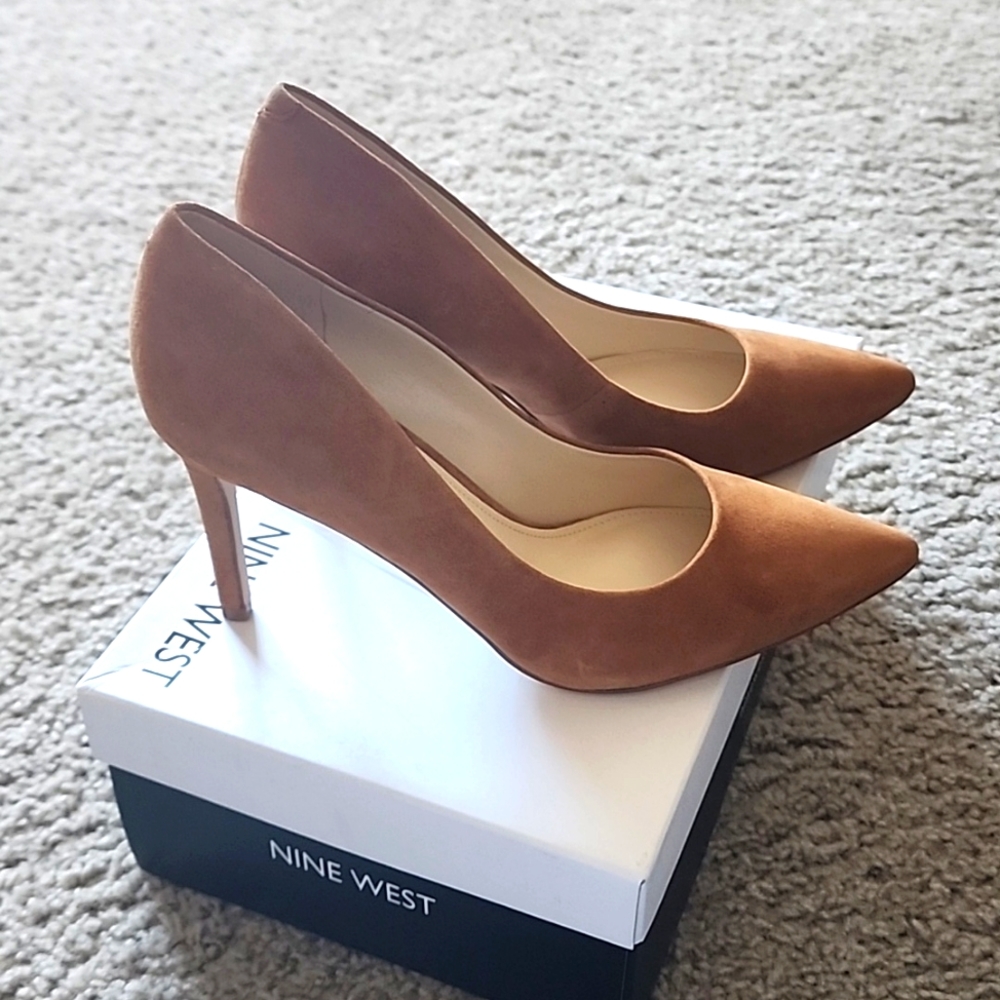 Nine West Ezra pumps